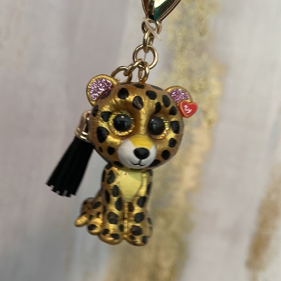 3 beautiful key change or purse charms from TY minis π¦ππ¦. Just to add fun π€© - Picture 9 of 10